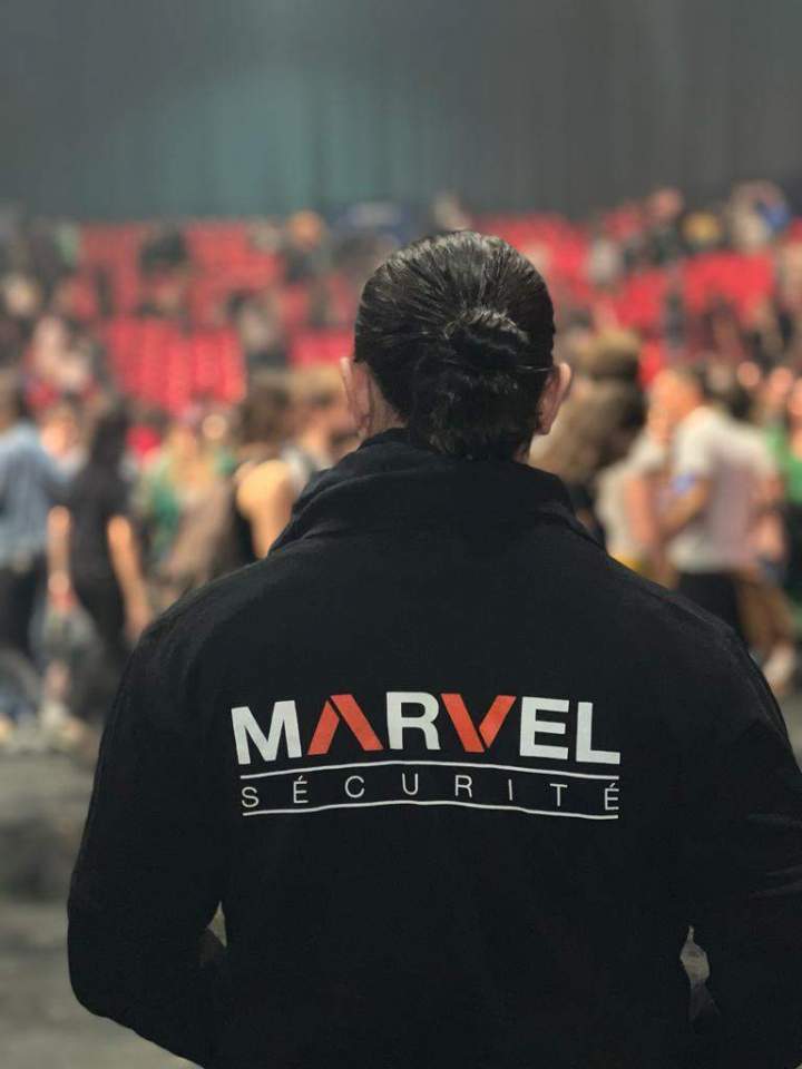 Des clients satisfaits témoignant de la fiabilité de nos services